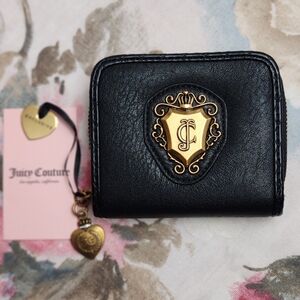 New Juicy Couture Romance Coun Zip Around Wallet Small-Black